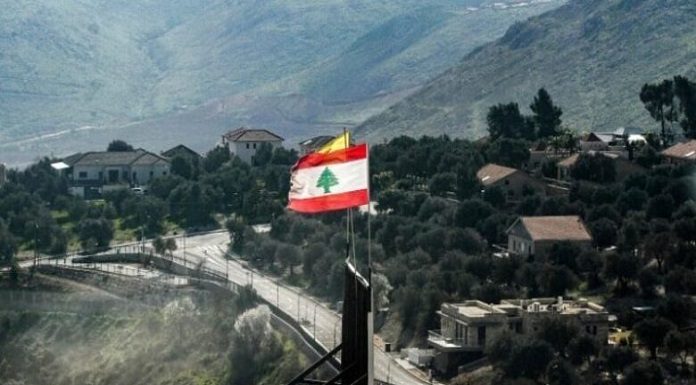 لبنان يعلن إغلاق المدارس ونزوحاً كبيراً جراء العدوان الإسرائيلي